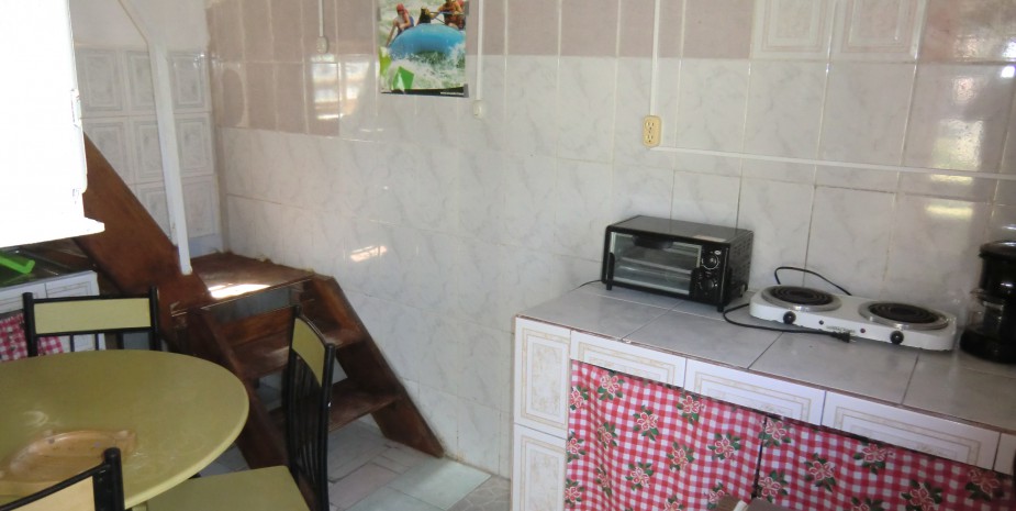 Imbabura 2 apartment - kitchen & dining area